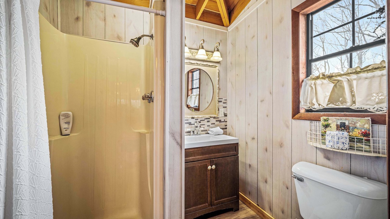 Photo of Bathroom in Mentone