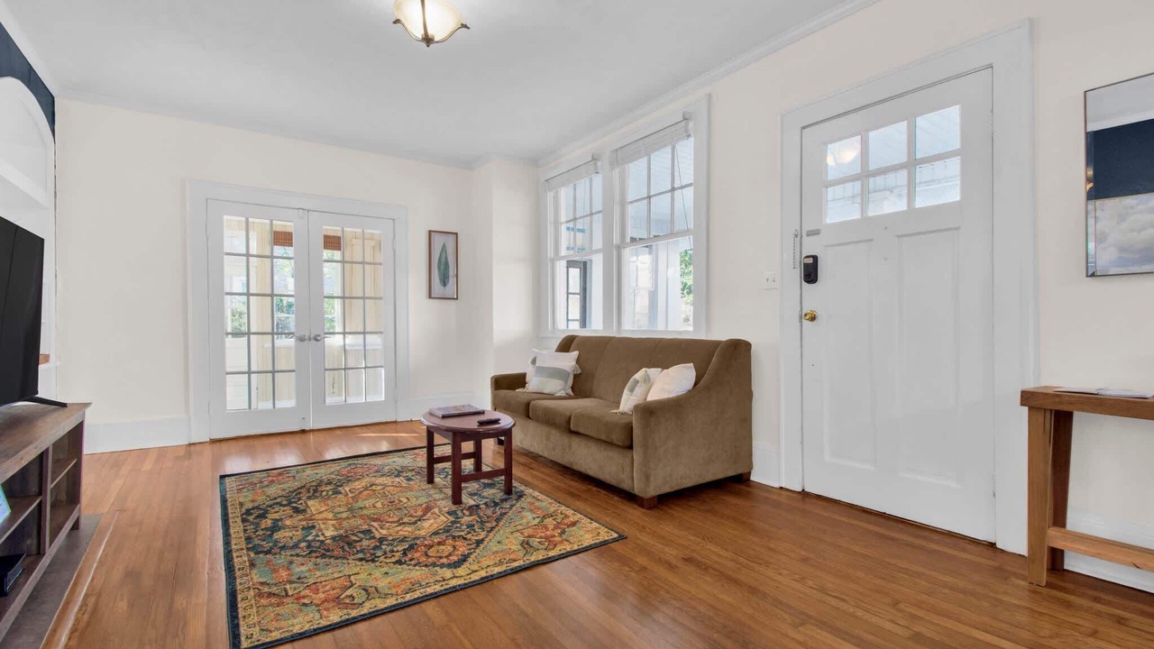 Photo of Livingroom in Terry Sanford