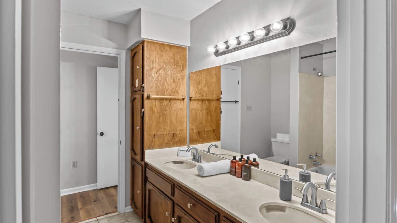 Photo of Bathroom in Highlands - Perkins