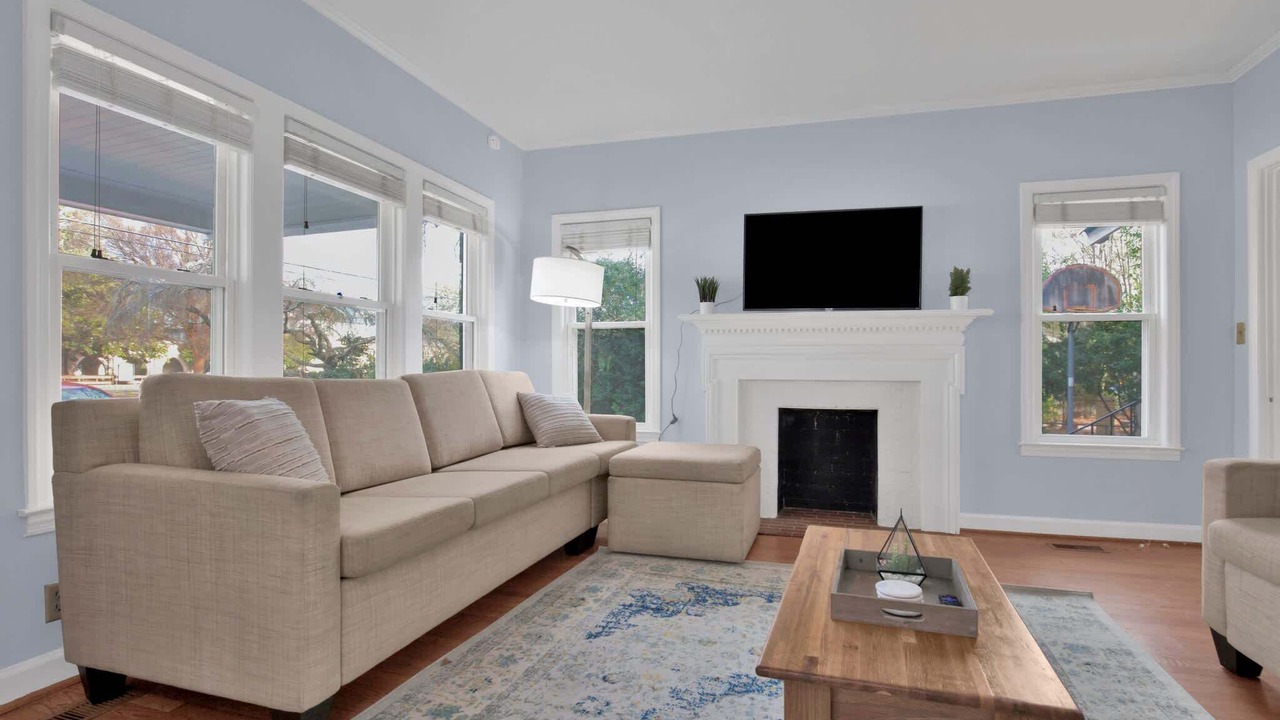 Photo of Livingroom in Terry Sanford