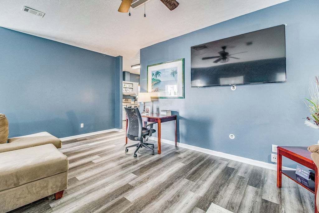Photo of Livingroom in Ono Island
