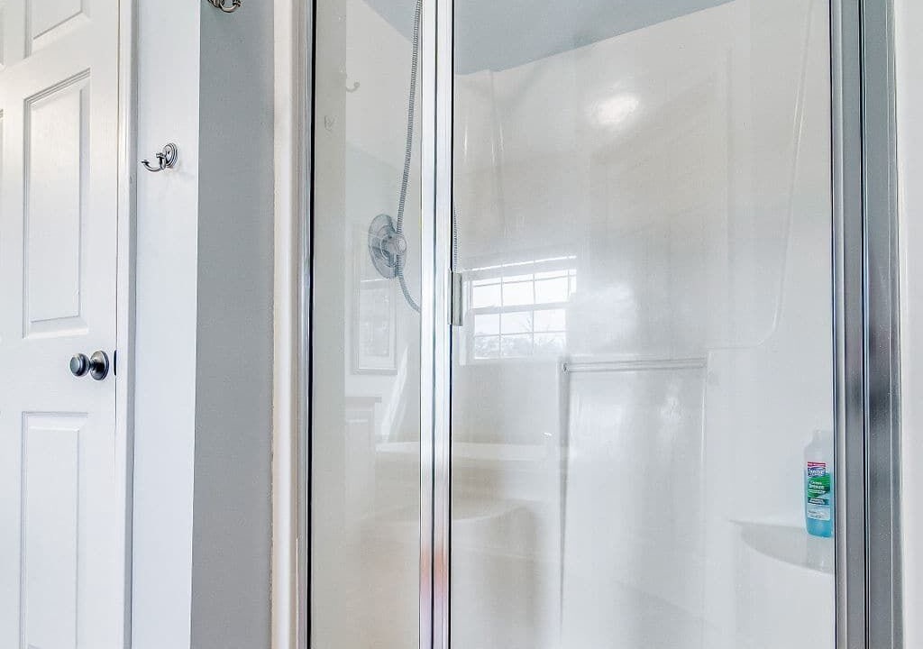 Photo of Bathroom in Ono Island