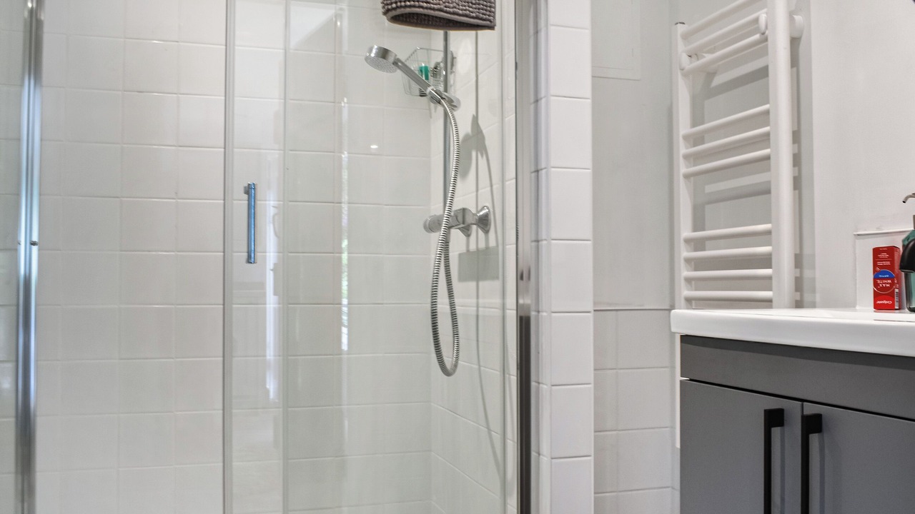 Photo of Bathroom in Philleigh