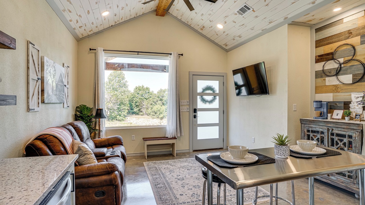 Photo of Livingroom in Dennis