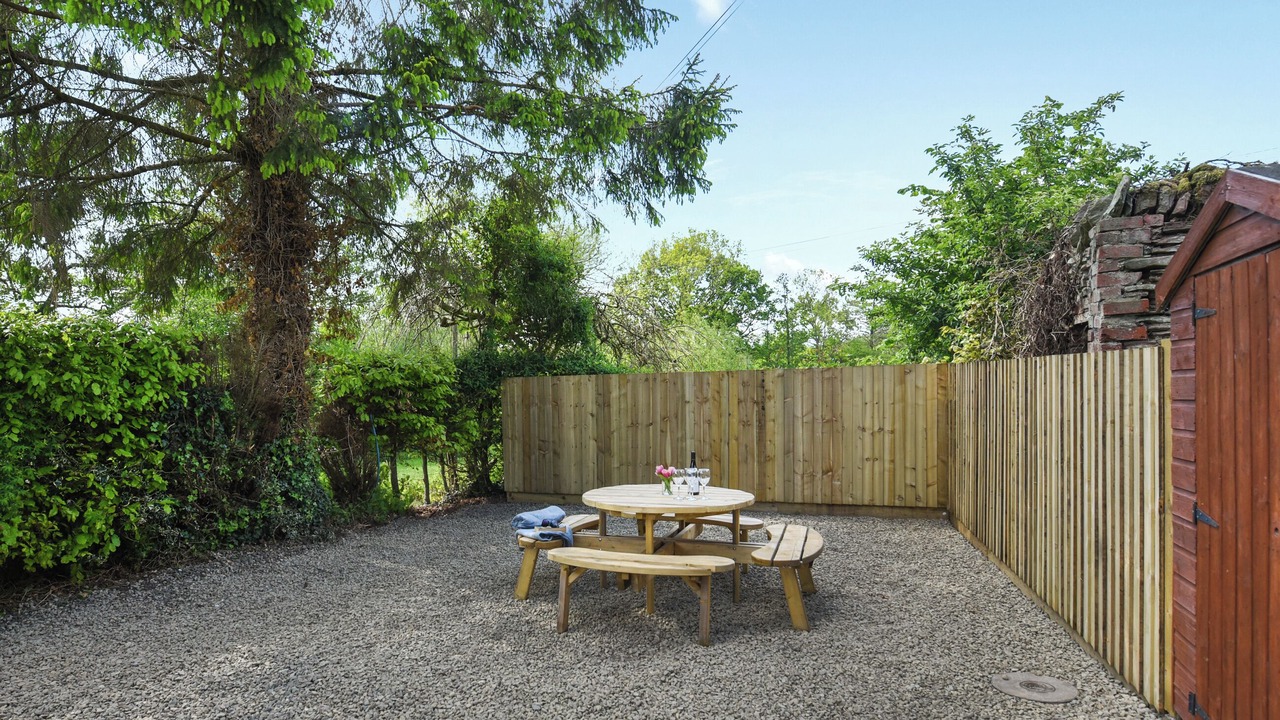 Photo of Others in Boraston