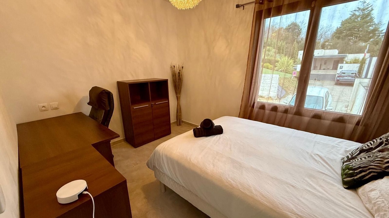 Photo of Bedroom in Deyme