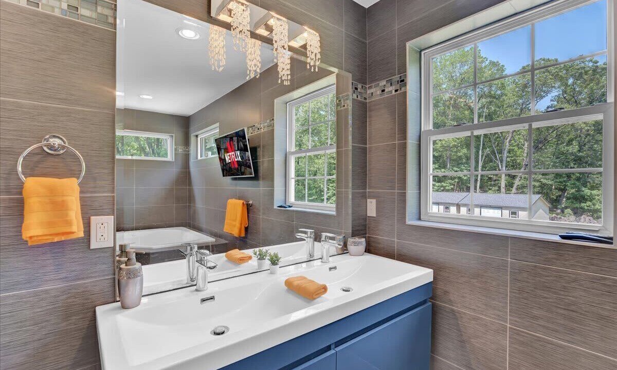 Photo of Bathroom in Tannersville