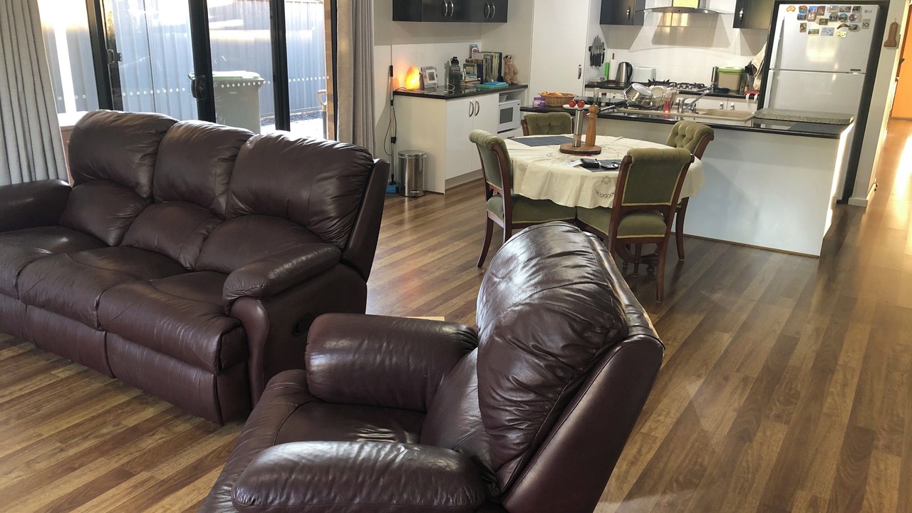 Photo of Livingroom in Evanston Gardens