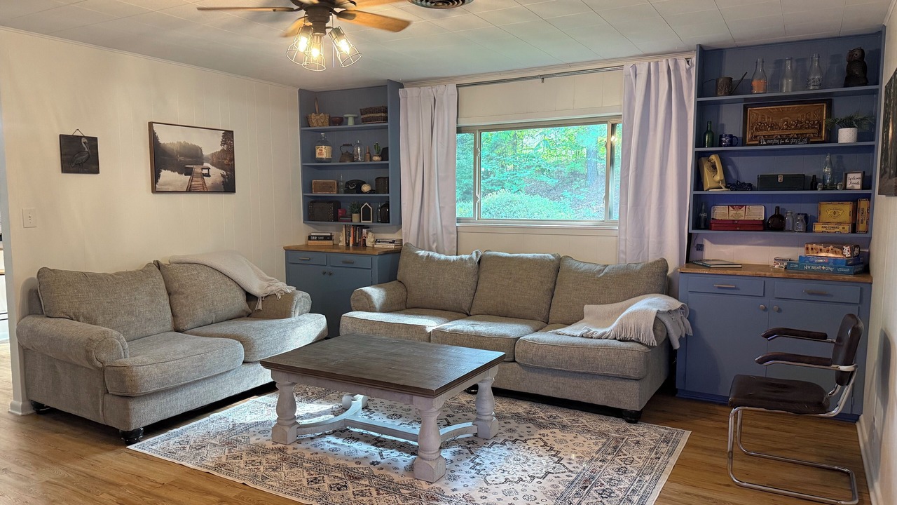 Photo of Livingroom in Farmerville