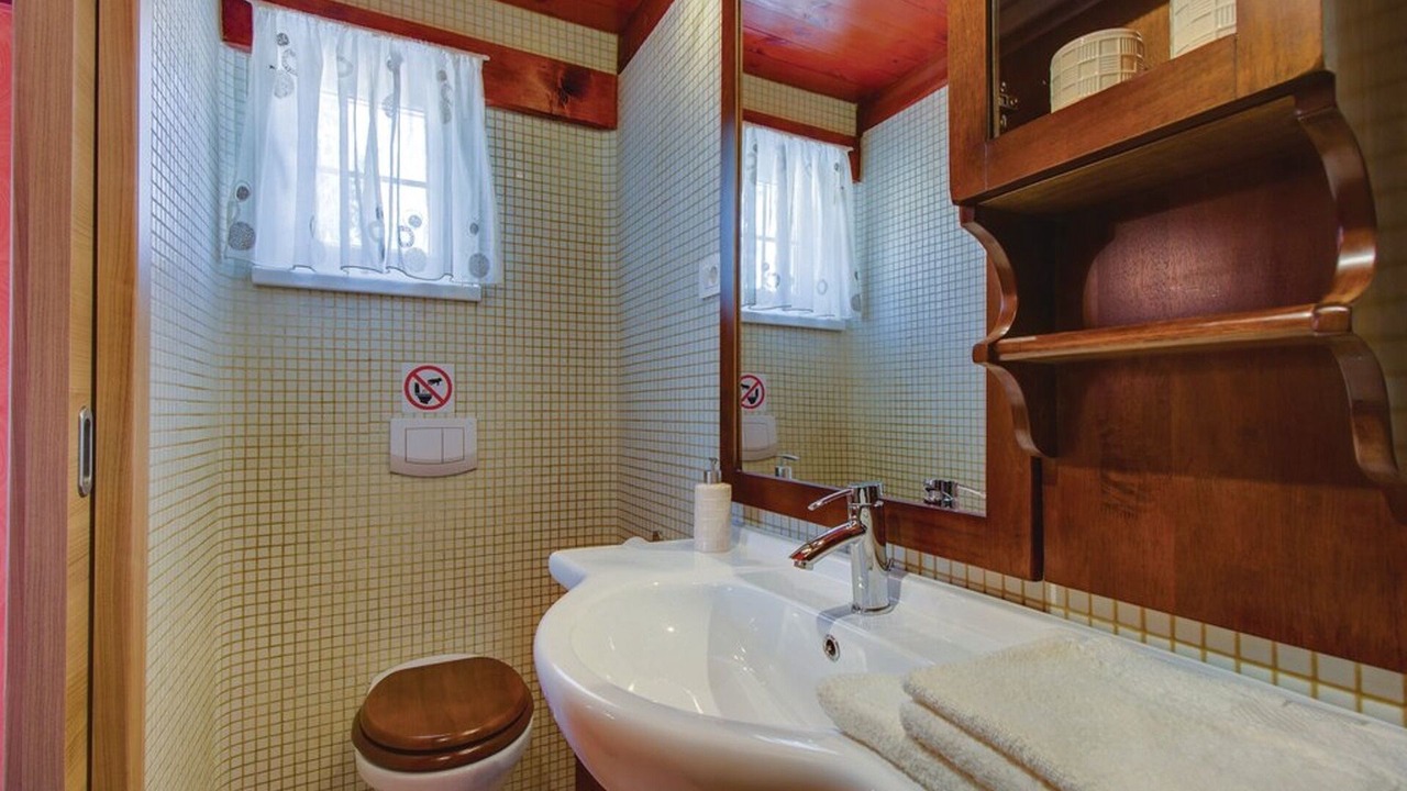 Photo of Bathroom in Nerezine