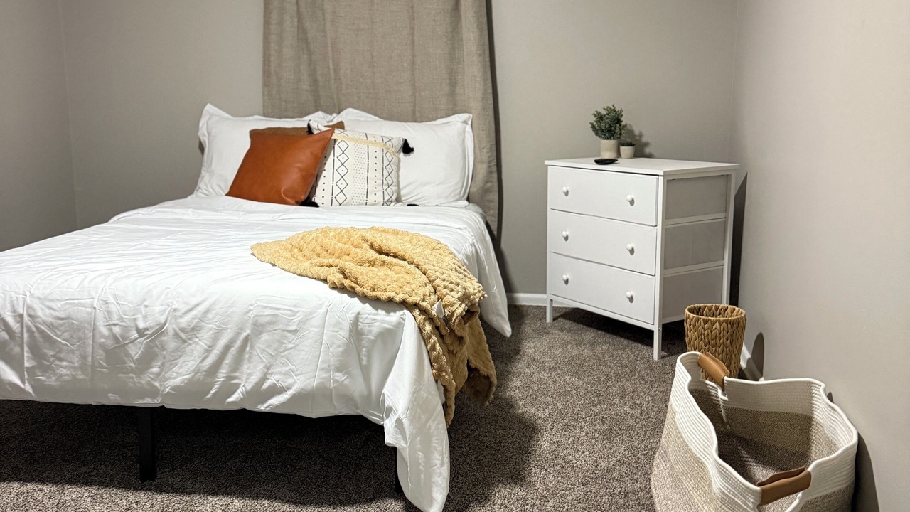 Photo of Bedroom in Plainview