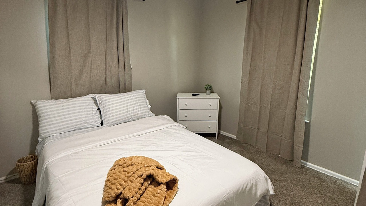 Photo of Bedroom in Plainview