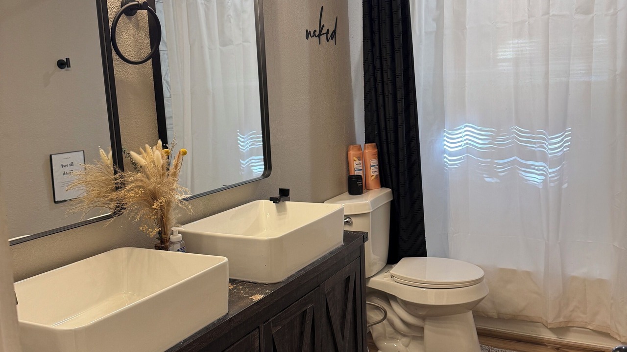 Photo of Bathroom in Plainview