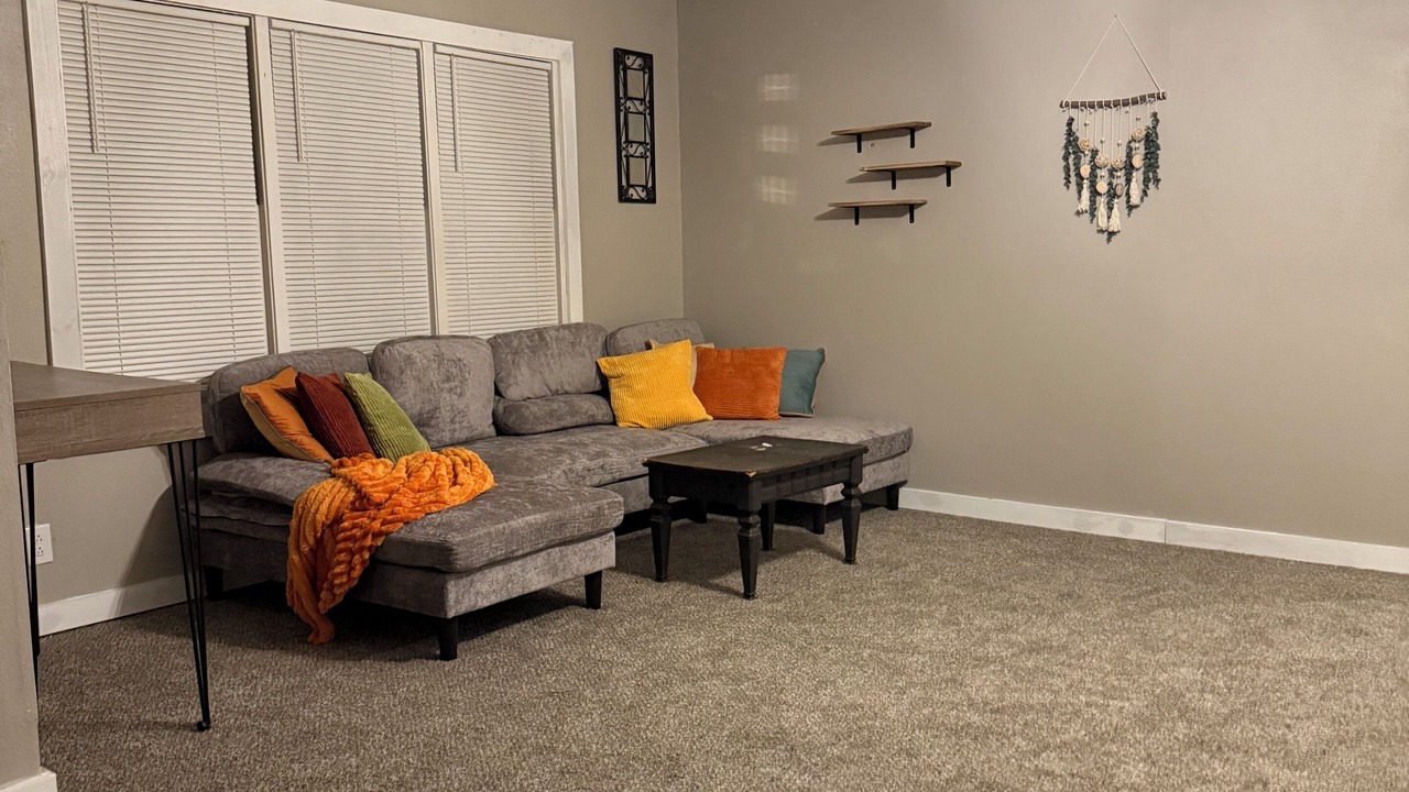 Photo of Livingroom in Plainview