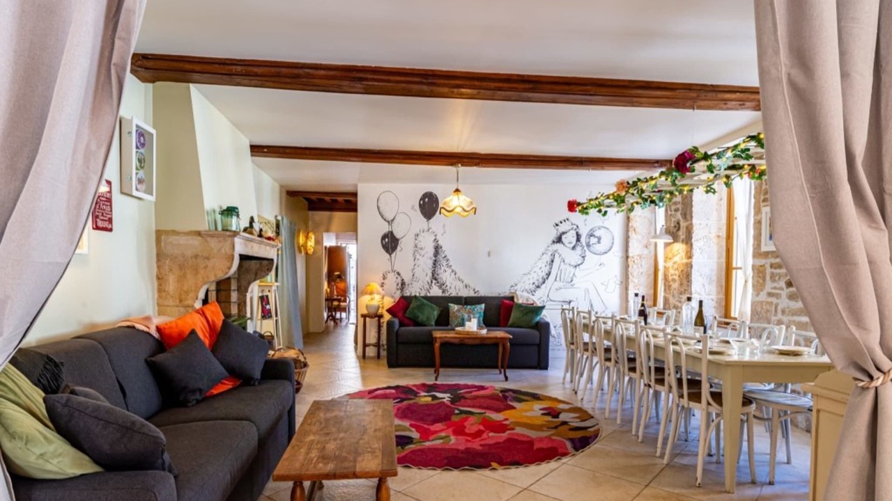 Photo of Others in Flavigny-sur-Ozerain