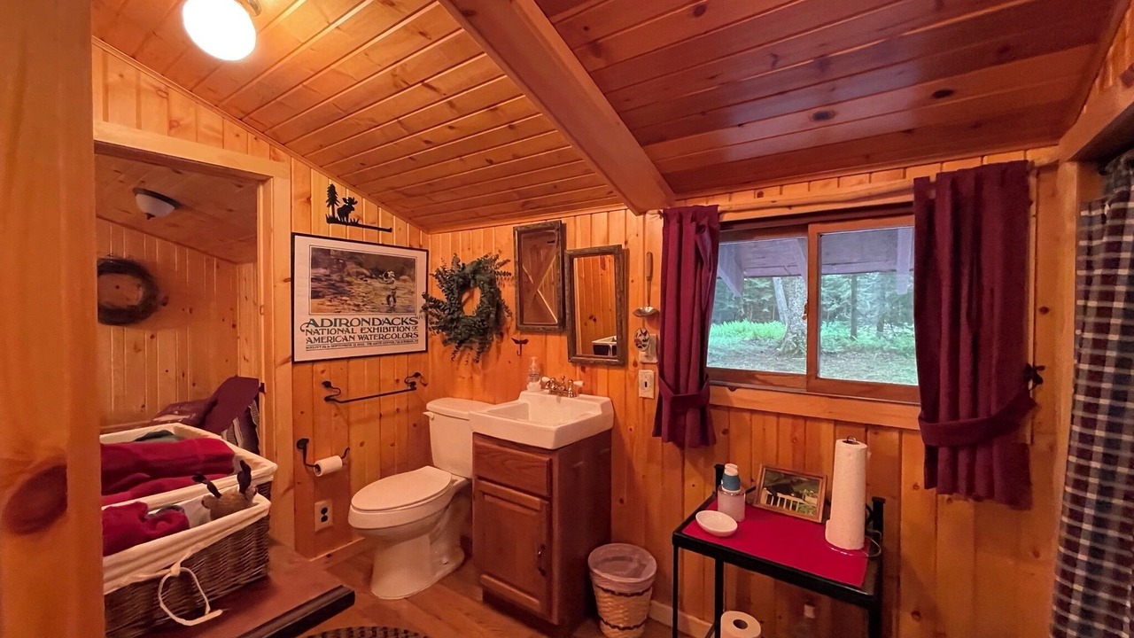 Photo of Bathroom in Town of Webb