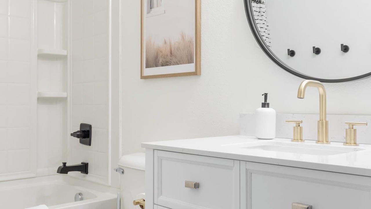 Photo of Bathroom in Villages At Queen Creek