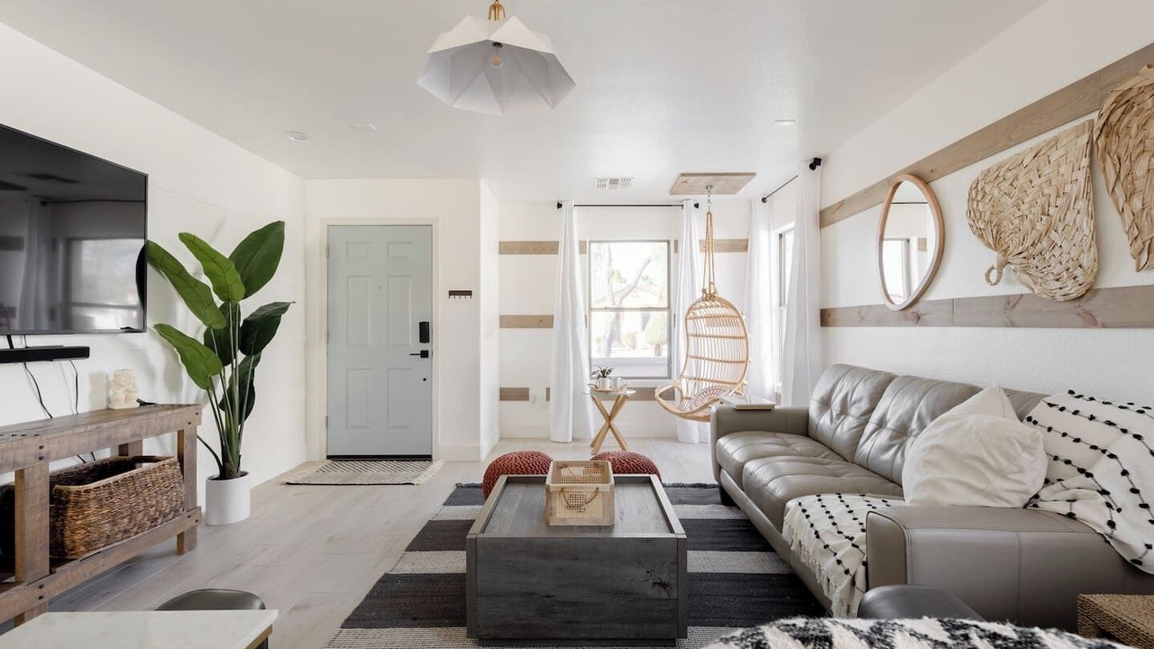 Photo of Livingroom in Villages At Queen Creek