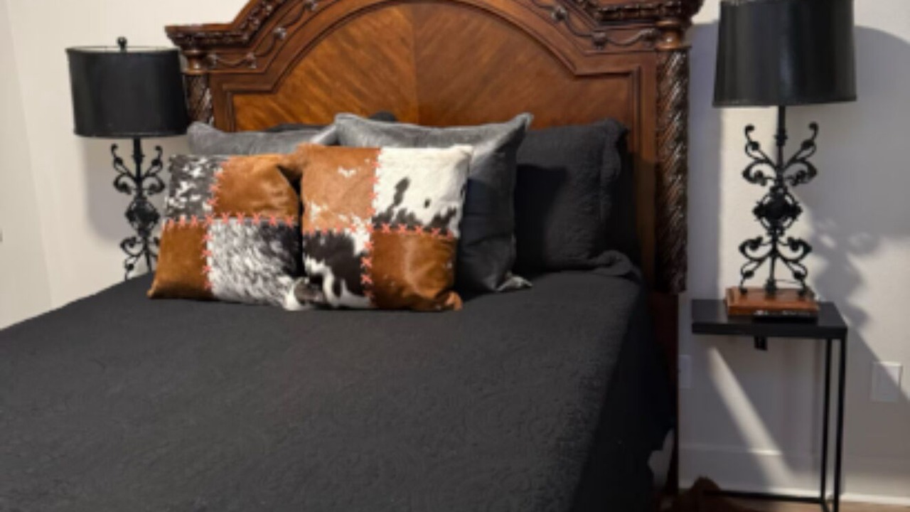 Photo of Bedroom in Deep Ellum