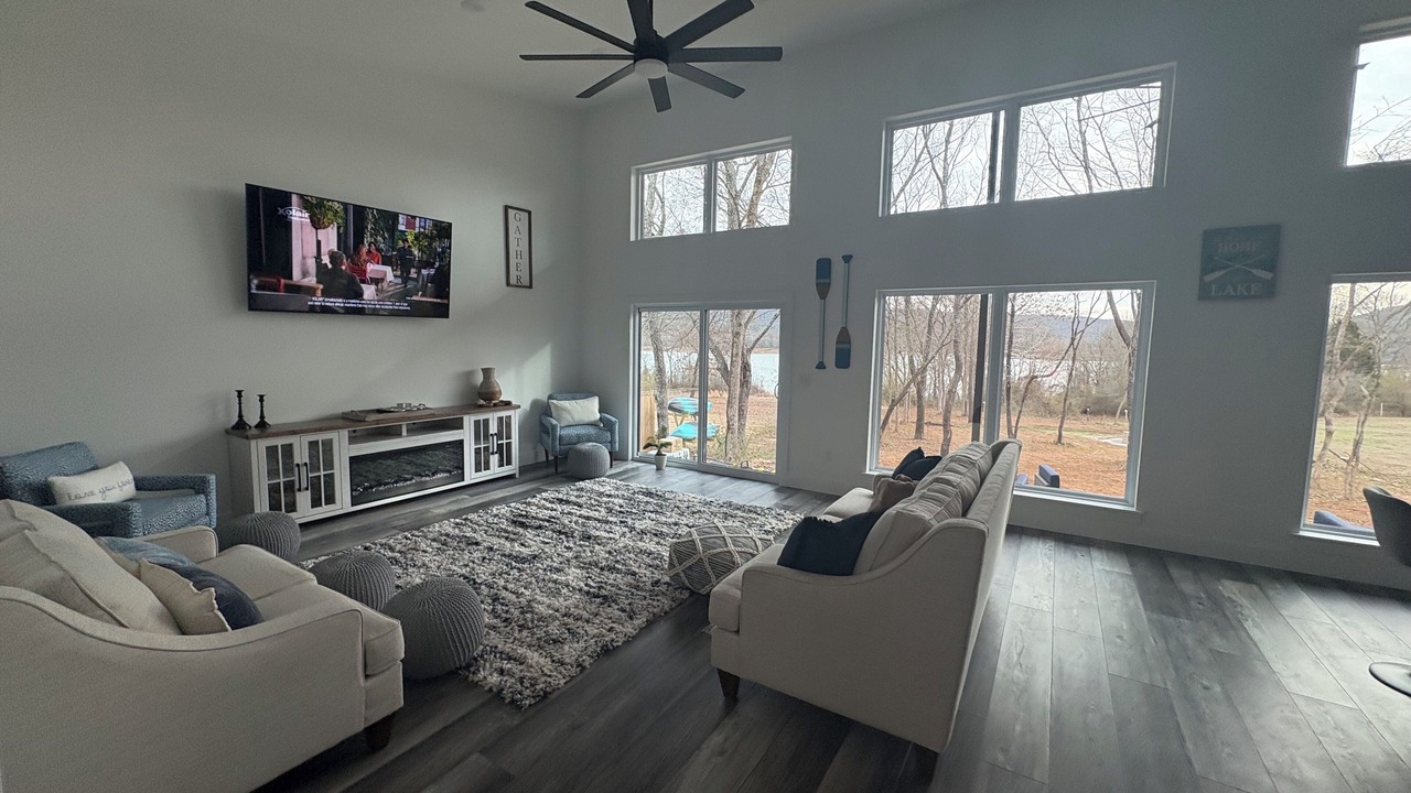 Photo of Livingroom in Clinton