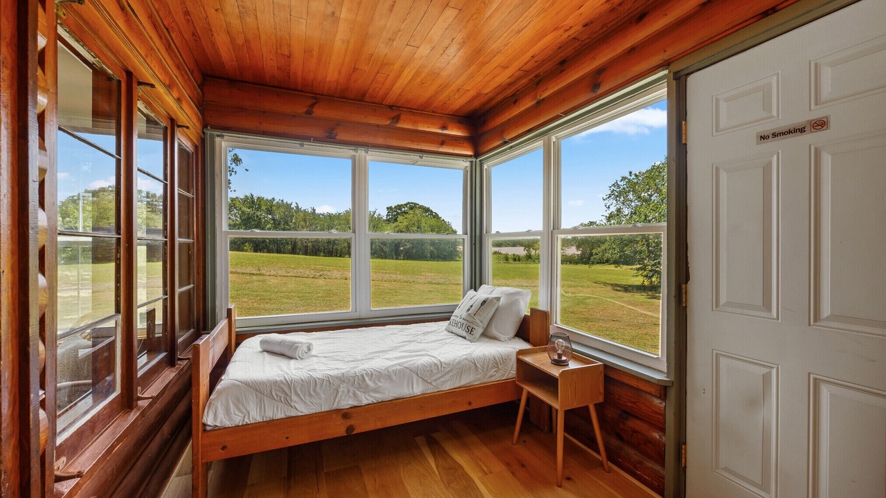 Photo of Bedroom in Madill