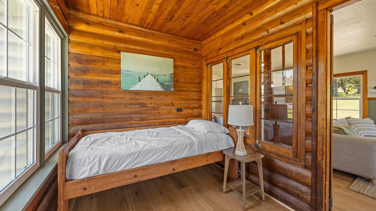 Photo of Bedroom in Madill