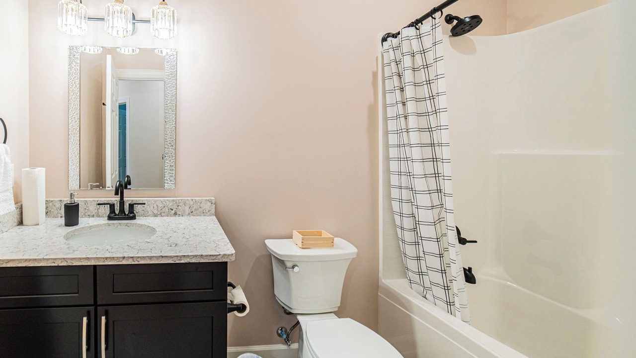 Photo of Bathroom in Almo