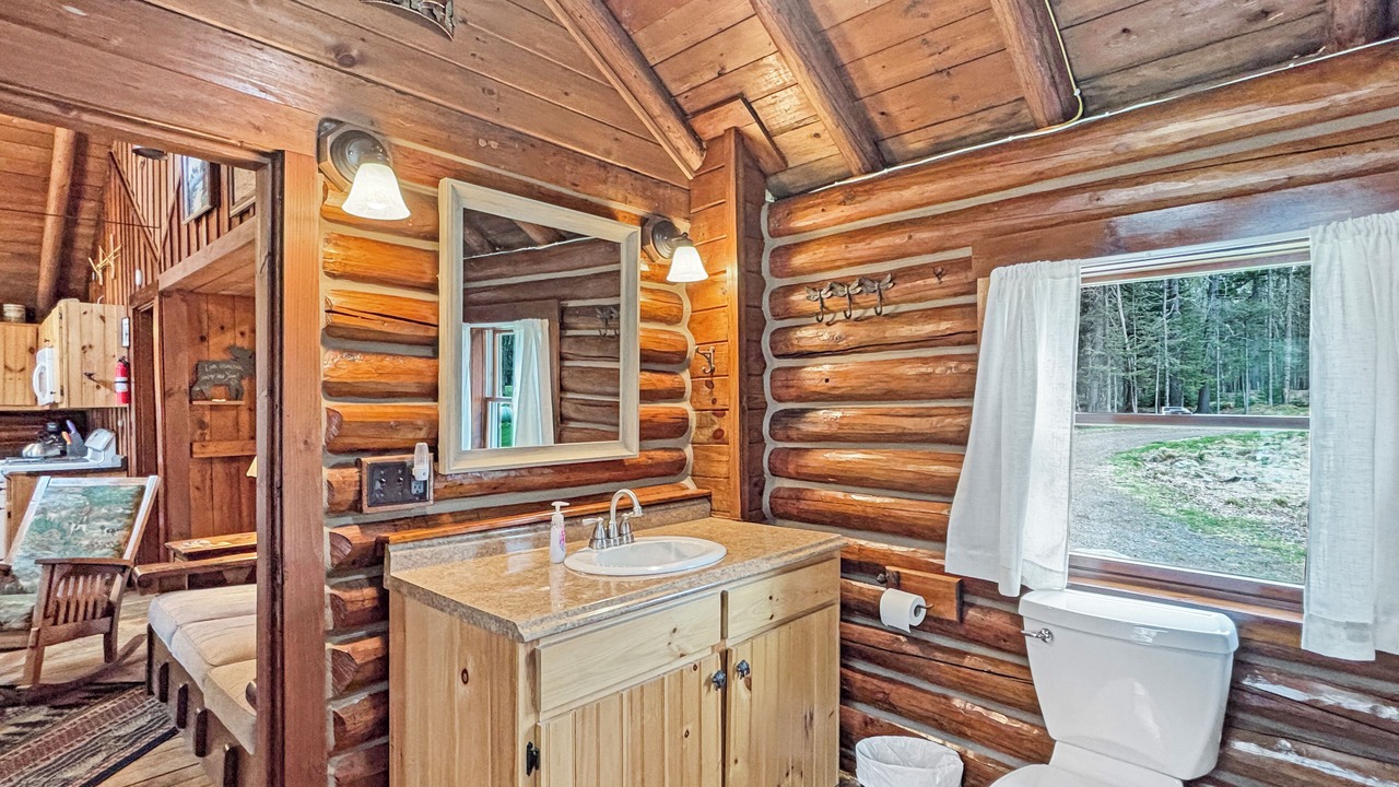Photo of Bathroom in Rockwood