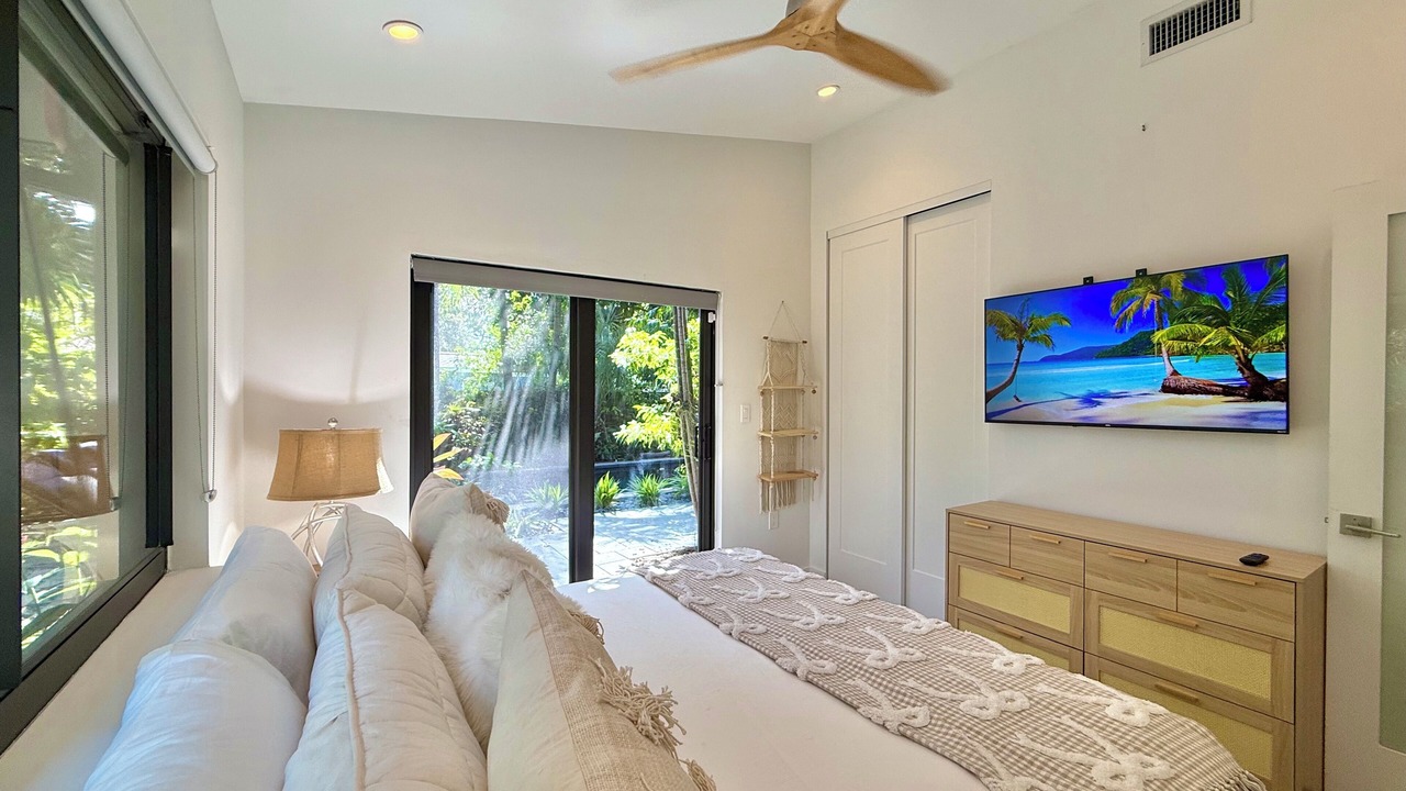 Photo of Bedroom in South Middle River