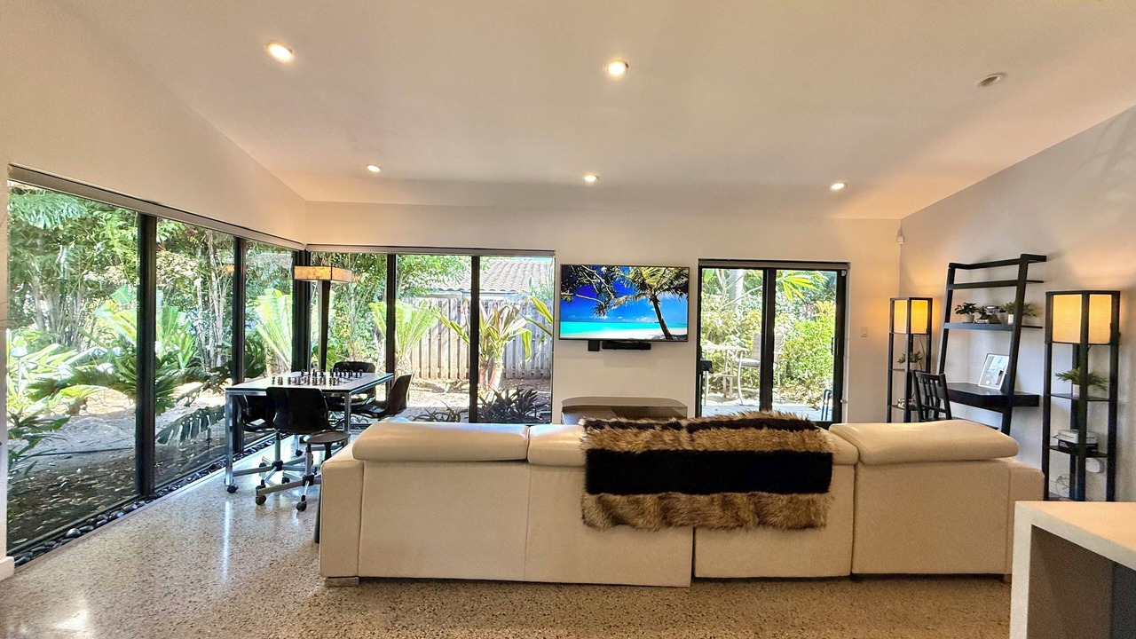 Photo of Livingroom in South Middle River