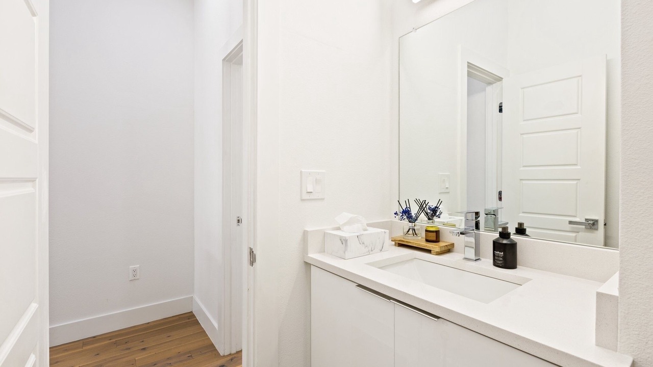 Photo of Bathroom in West Dallas