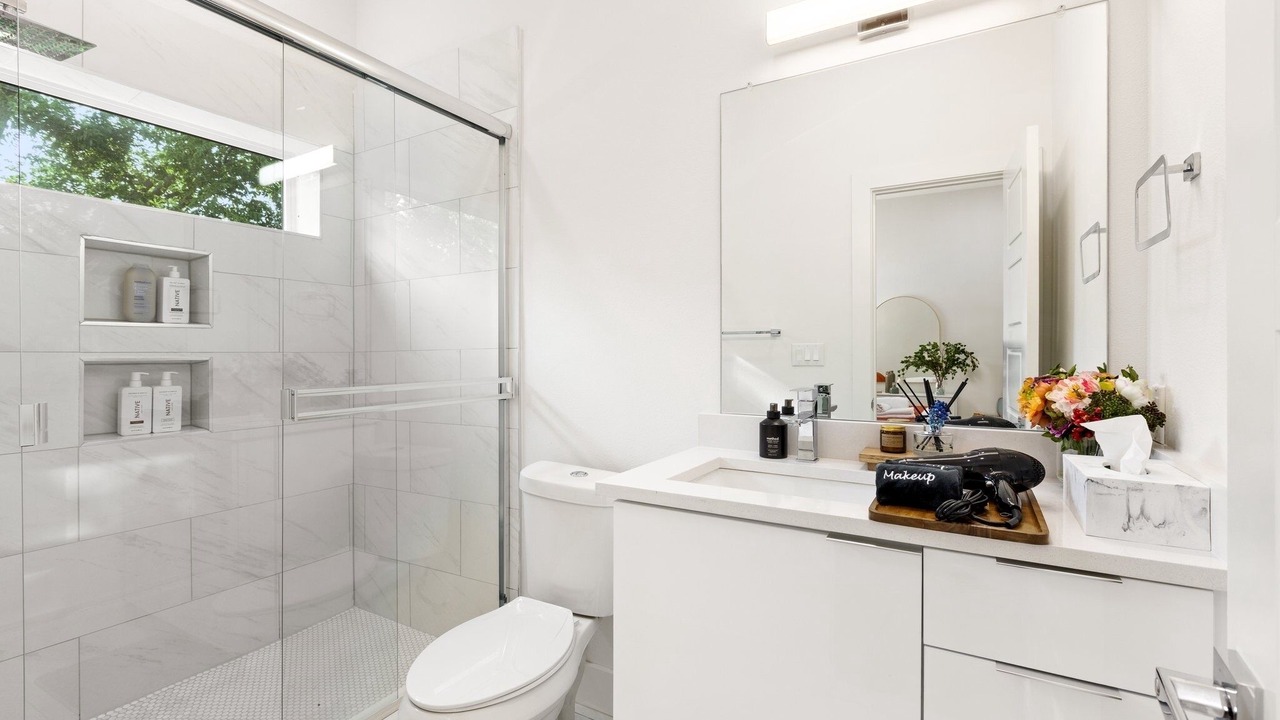 Photo of Bathroom in West Dallas