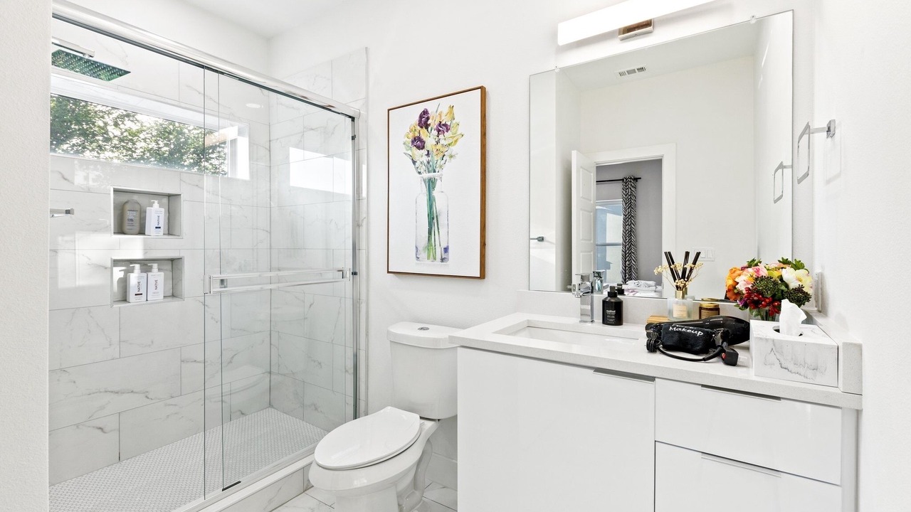 Photo of Bathroom in West Dallas