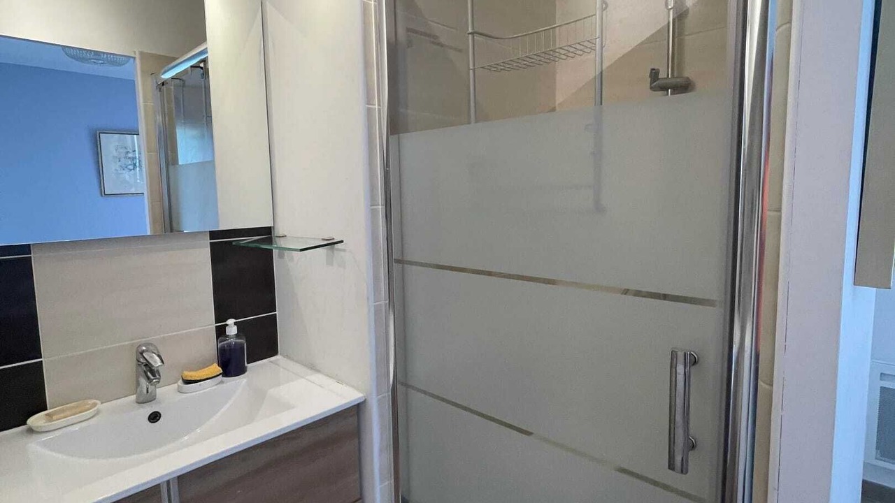 Photo of Bathroom in Juvignac