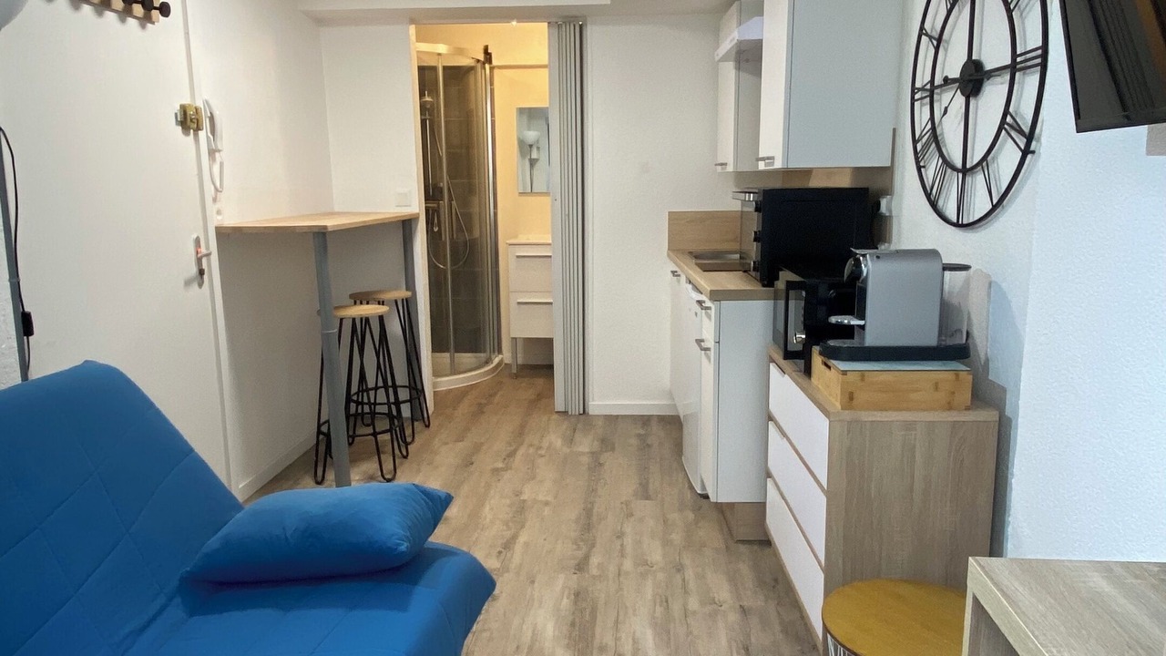 Photo of Livingroom in Gray