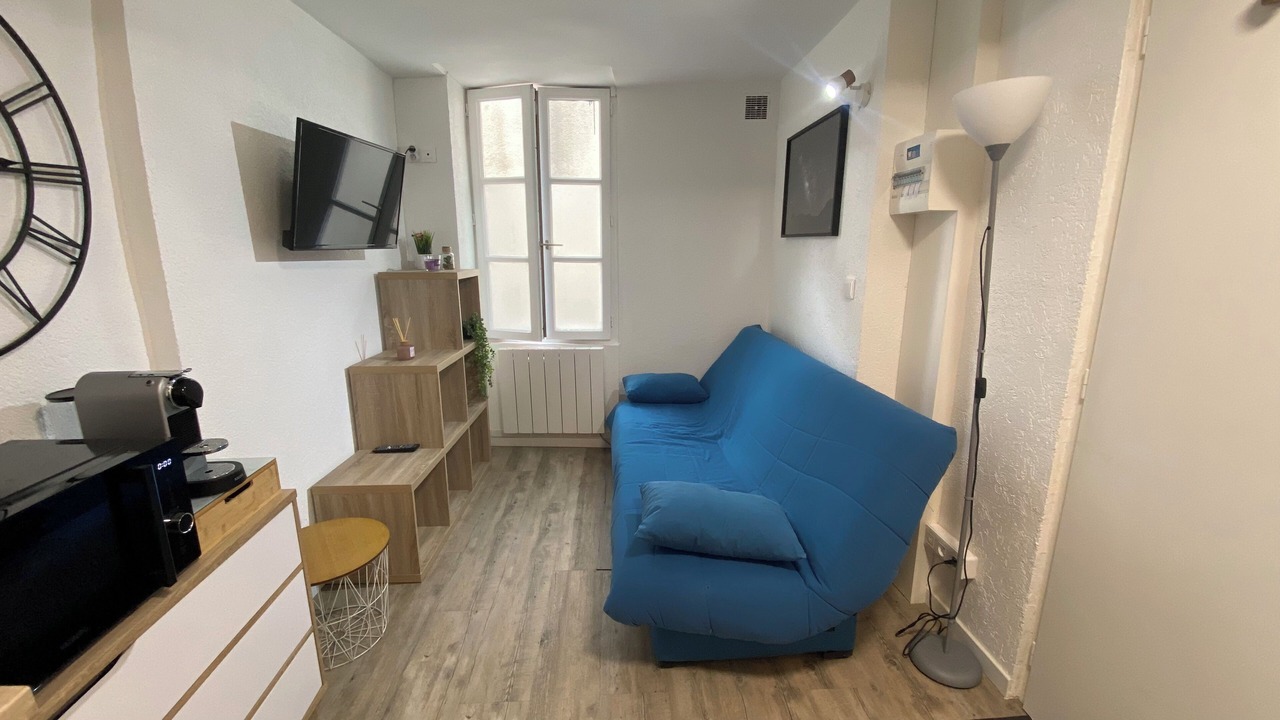 Photo of Livingroom in Gray