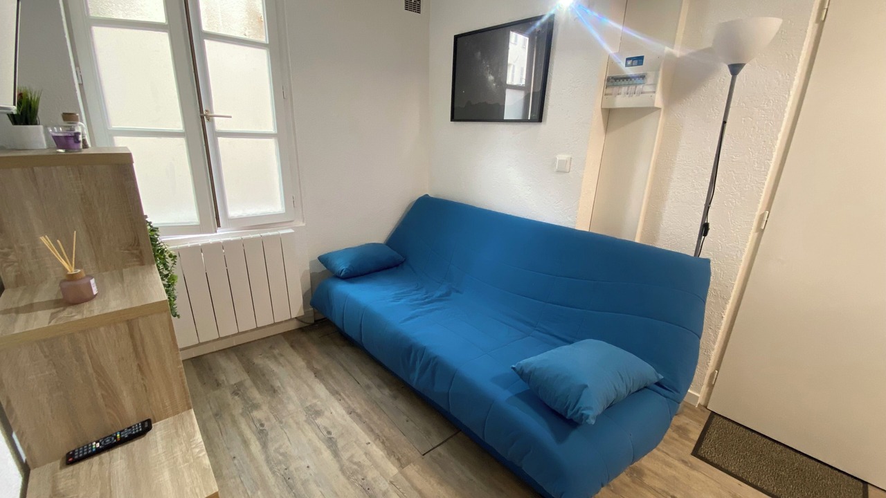Photo of Livingroom in Gray