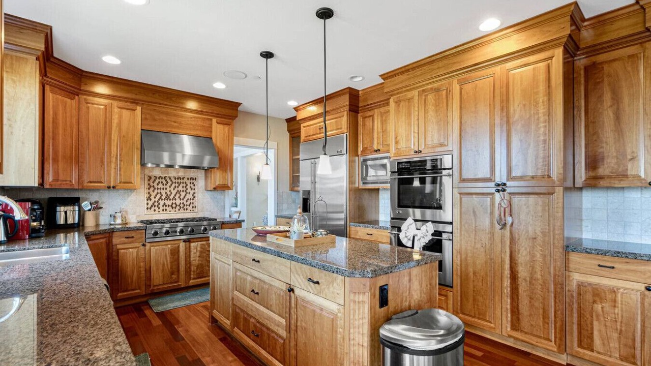 Photo of Kitchen in Cougar Mountain