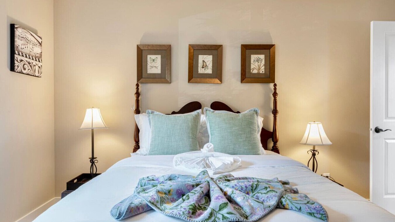 Photo of Bedroom in Cougar Mountain