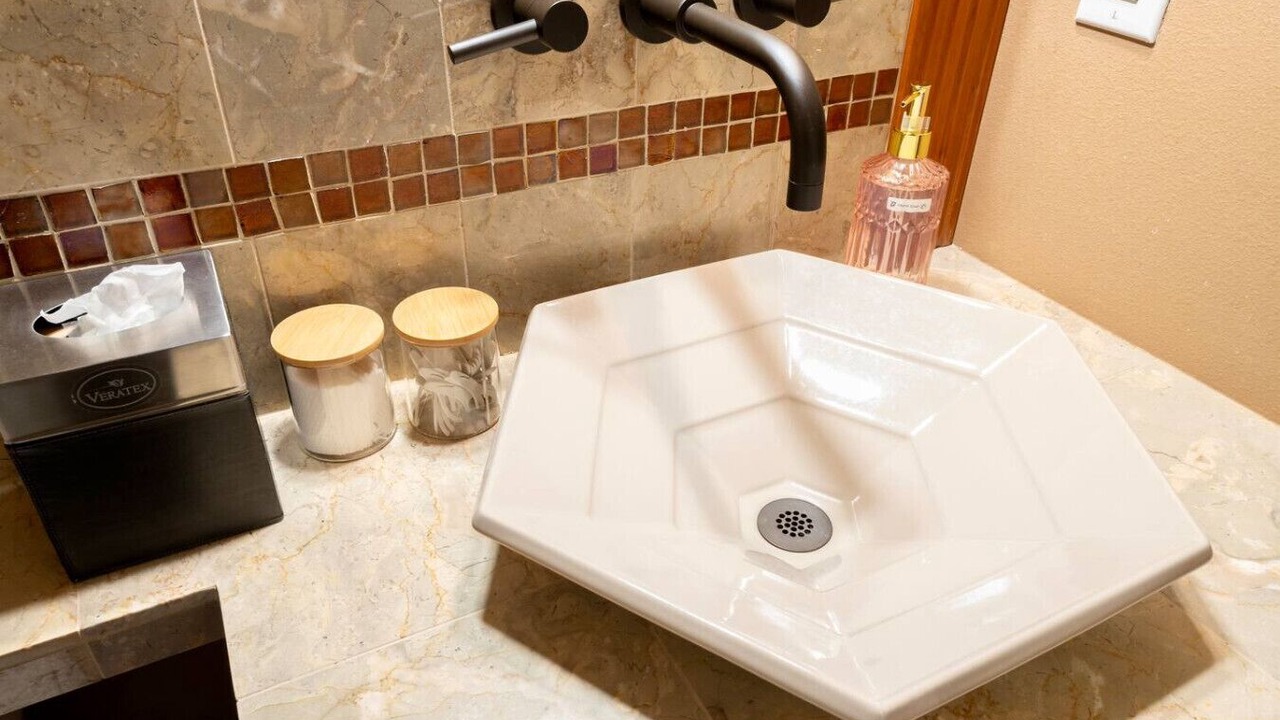 Photo of Bathroom in Cougar Mountain