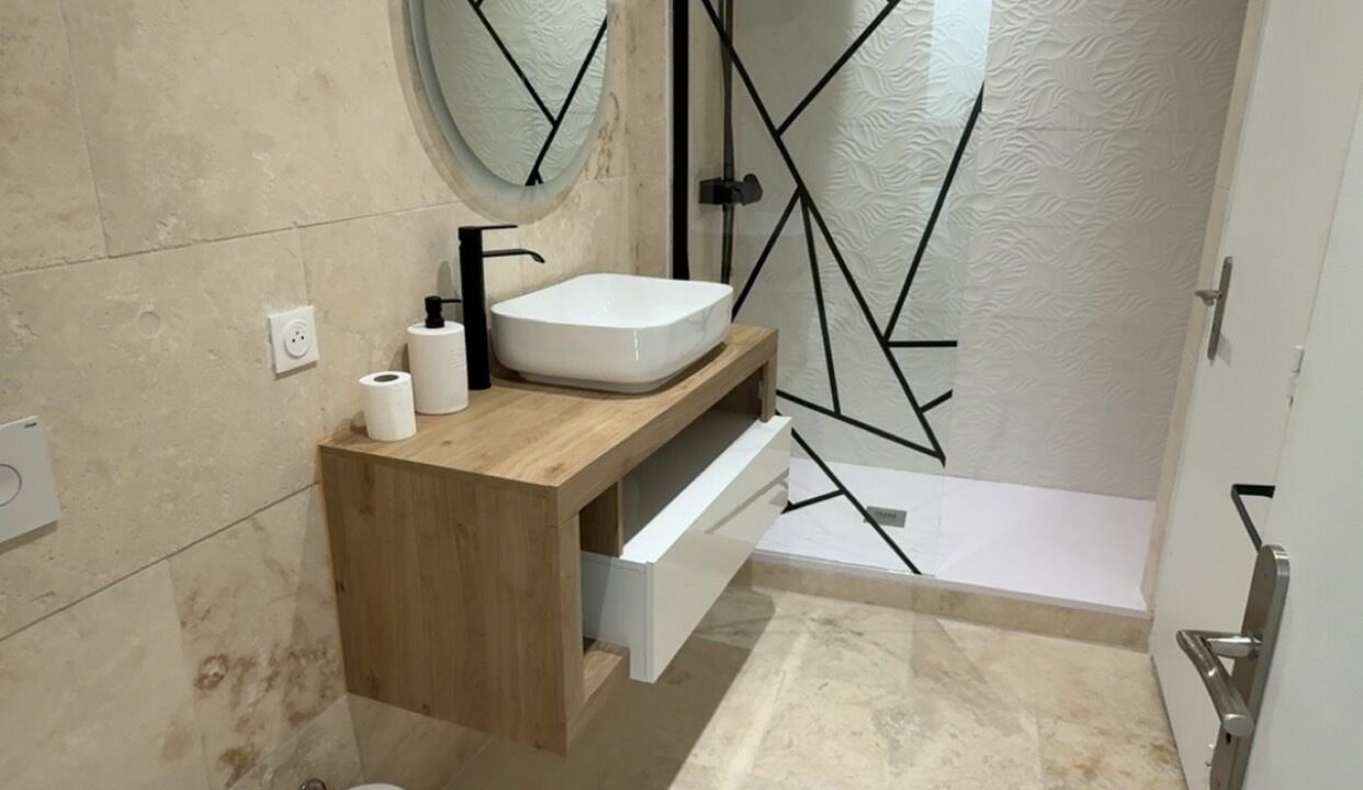 Photo of Bathroom in Centre Historique