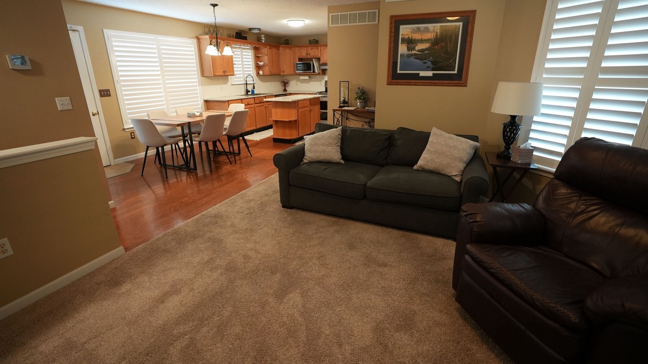 Photo of Livingroom in St. Robert