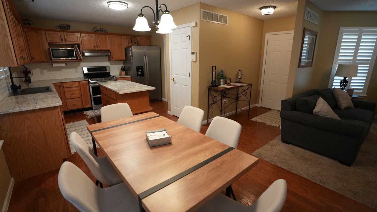 Photo of Others in St. Robert