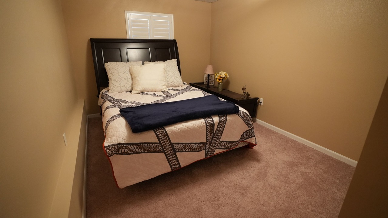 Photo of Bedroom in St. Robert