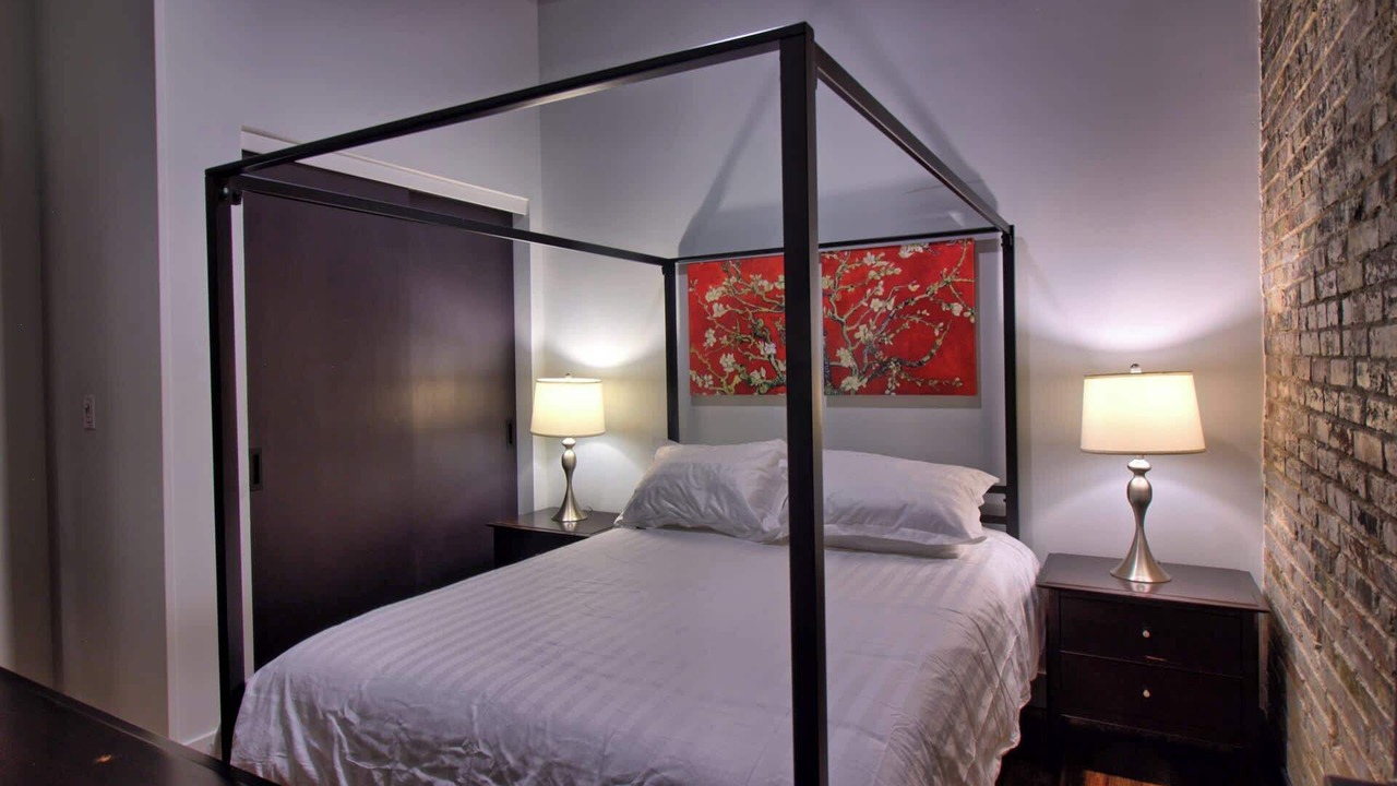 Photo of Bedroom in Midtown