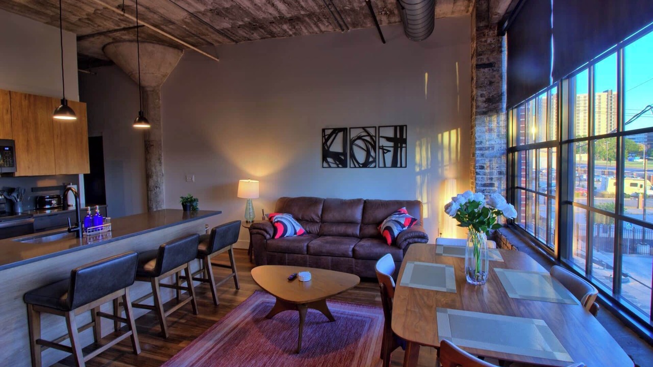 Photo of Livingroom in Midtown