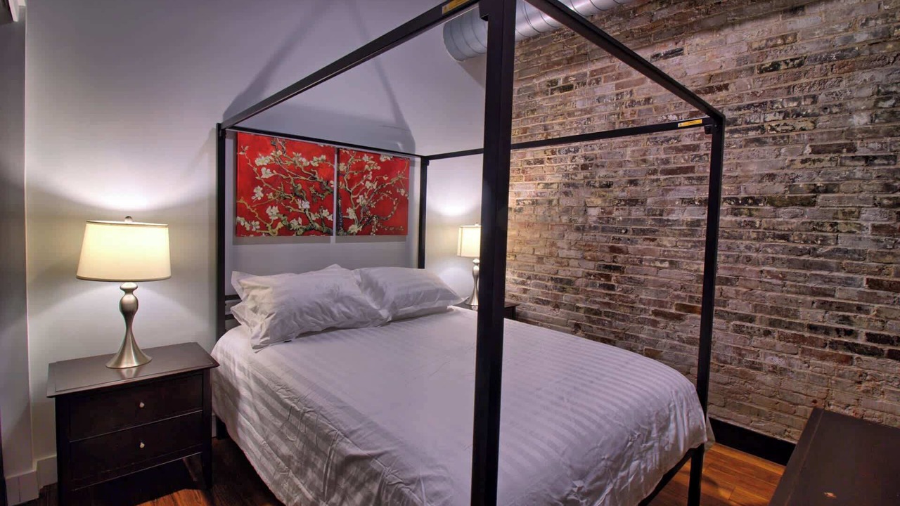 Photo of Bedroom in Midtown