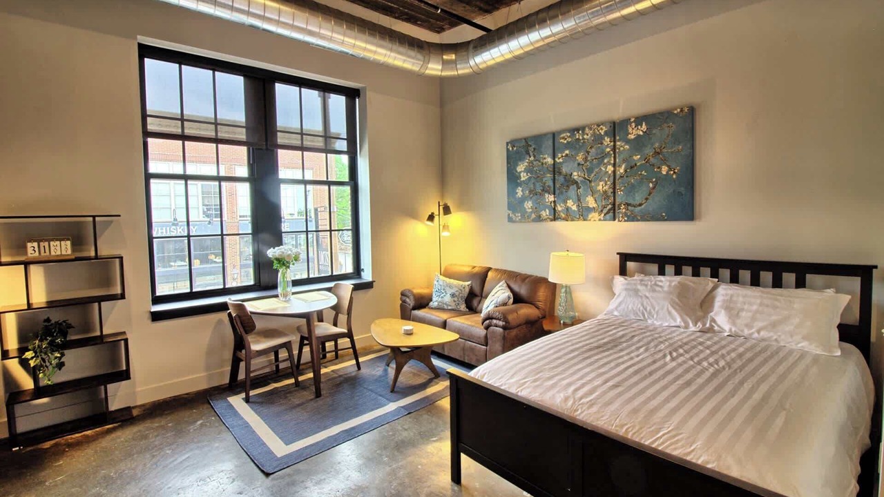 Photo of Bedroom in Midtown