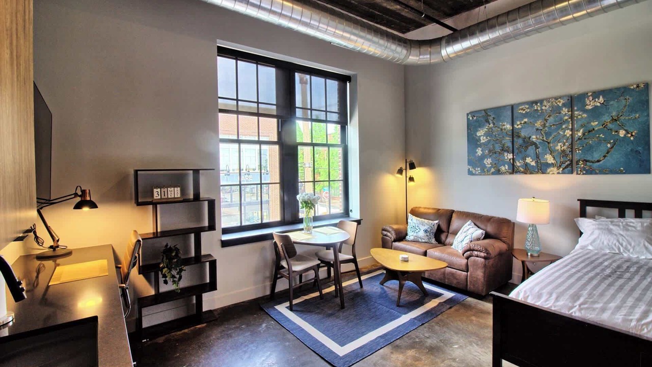 Photo of Bedroom in Midtown