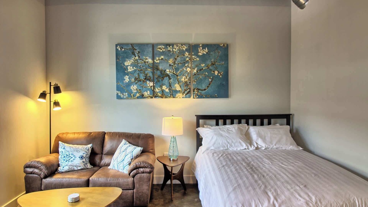 Photo of Bedroom in Midtown